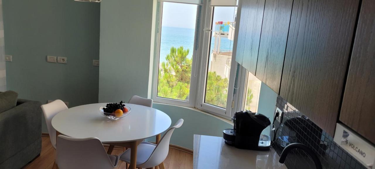 Sea View New Apartment Durrës Exteriör bild